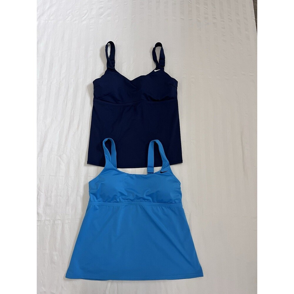 Lot of 2 Nike Women’s Athletic Tankini Swim Tops Size Large Blue Navy Padded